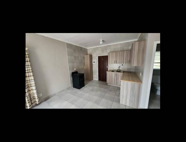 1 BEDROOM TOWNHOUSE FOR SALE IN PRIMROSE